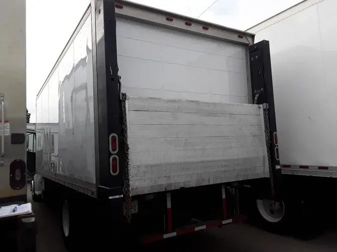 2015 FREIGHTLINER/MERCEDES M2 106