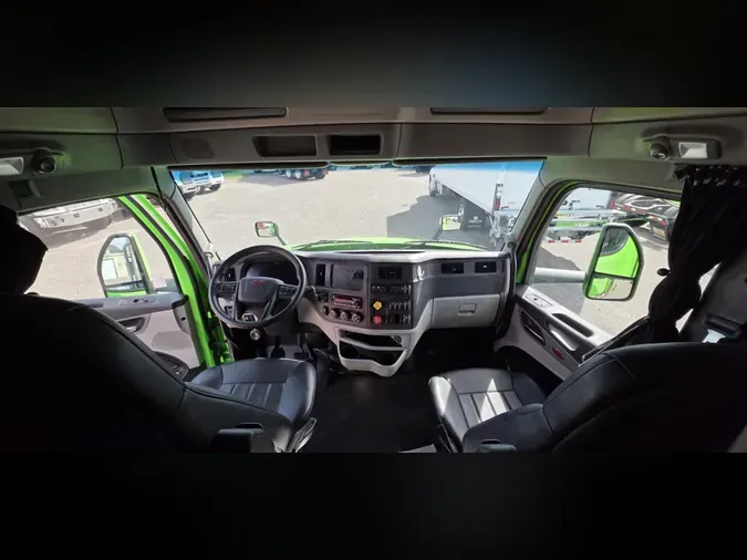 2023 Peterbilt 579