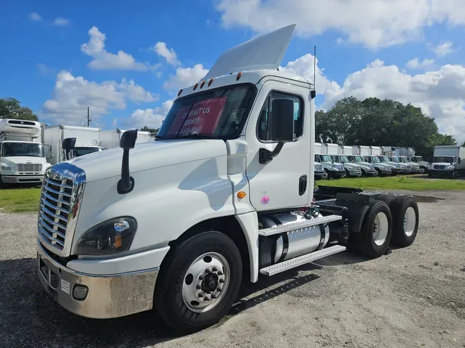 2018 FREIGHTLINER/MERCEDES CASCADIA 125ff44f1e4b041cc2546809d3737b5e612