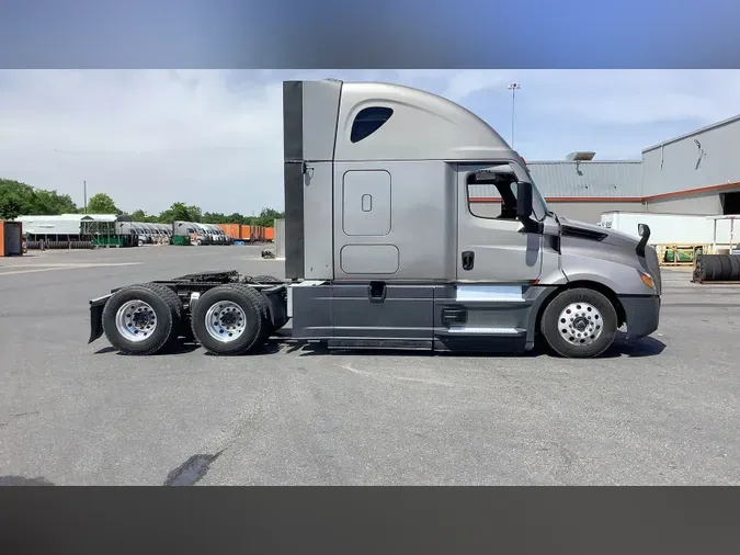 2024 Freightliner Cascadia