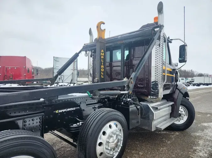 2023 WESTERN STAR 49X