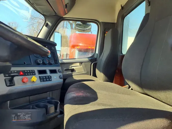 2019 FREIGHTLINER/MERCEDES NEW CASCADIA 116