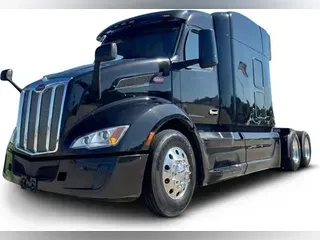 2023 Peterbilt 579