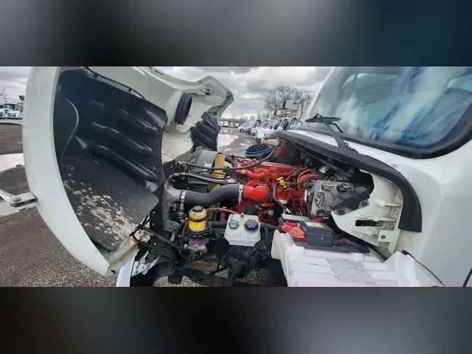 2019 FREIGHTLINER/MERCEDES M2 106