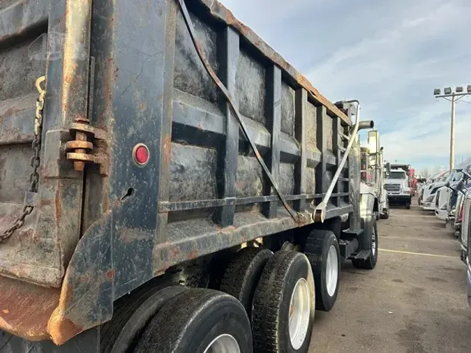 2006 INTERNATIONAL WORKSTAR 7600