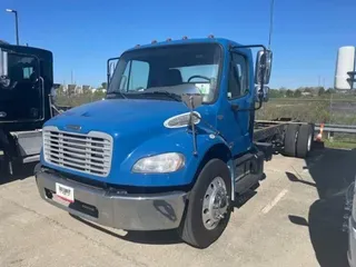 2018 Freightliner M260