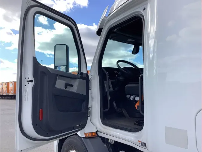 2019 Freightliner Cascadia