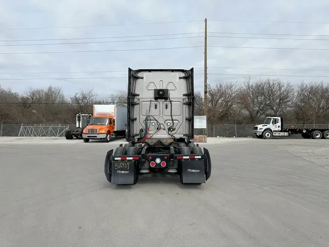 2020 Freightliner Cascadia