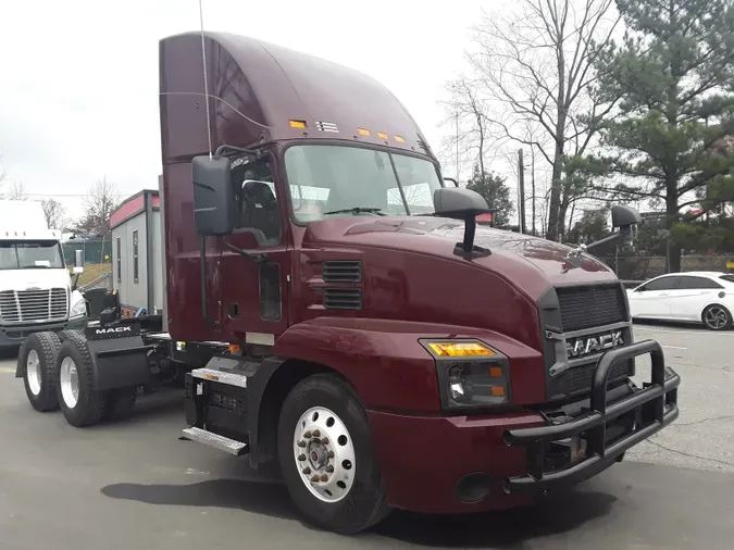 2020 MACK TRUCKS, INC. ANTHEM 64T