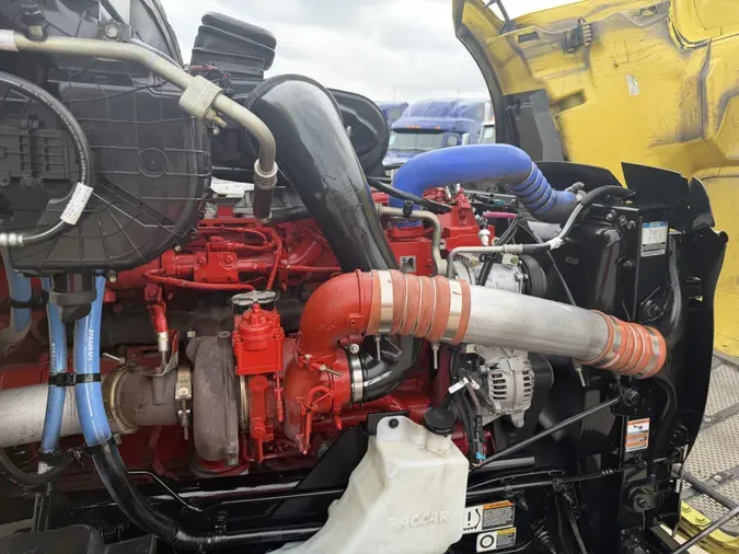 2023 Peterbilt 579