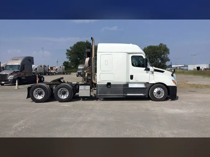 2020 Freightliner Cascadia 126ff6a103b8cb7aa70c80d90982f725400