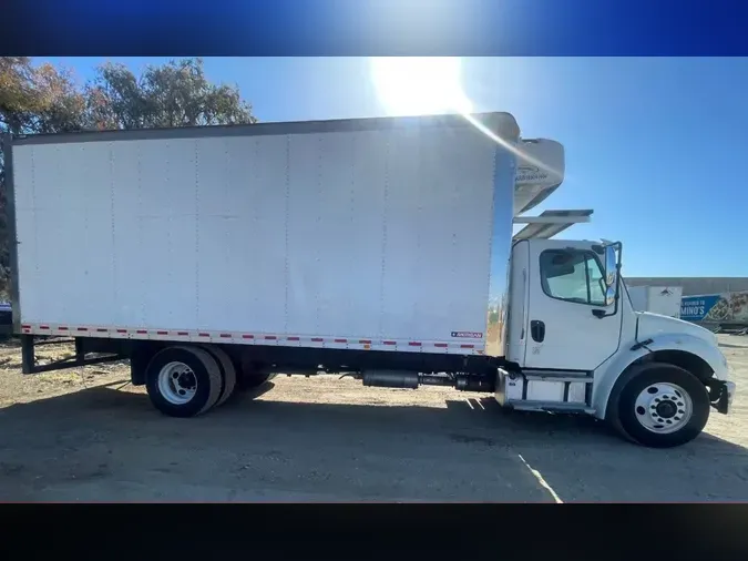 2016 FREIGHTLINER/MERCEDES M2 106