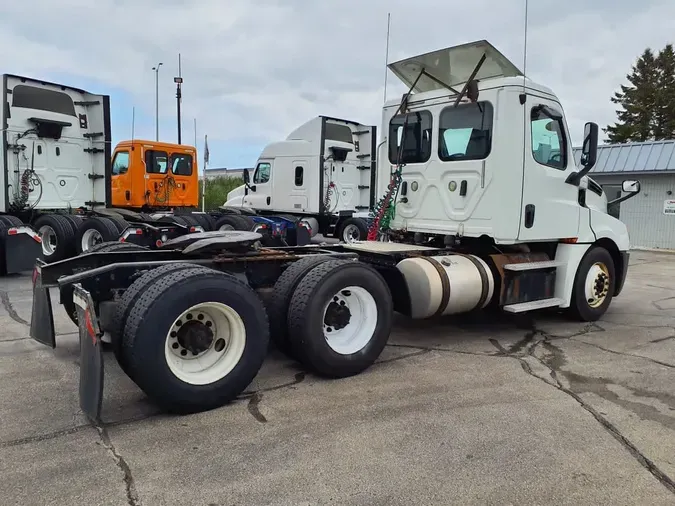 2018 FREIGHTLINER NEW CASCADIA PX12664