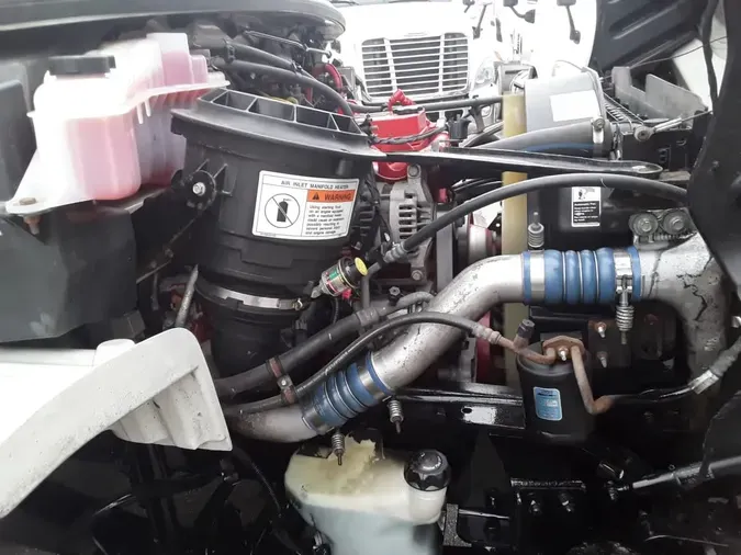 2019 FREIGHTLINER M2 106