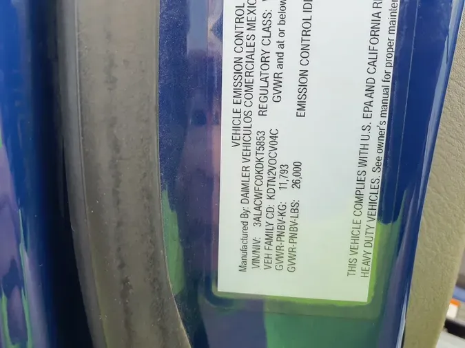 2019 FREIGHTLINER/MERCEDES M2 106