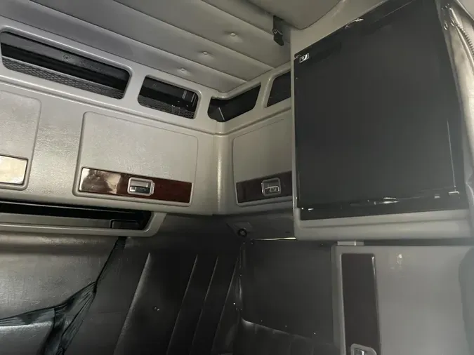 2024 Peterbilt 389ff7c870d3445ee80e009a5684767d66a