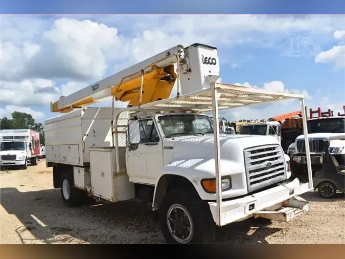 1997 FORD F800