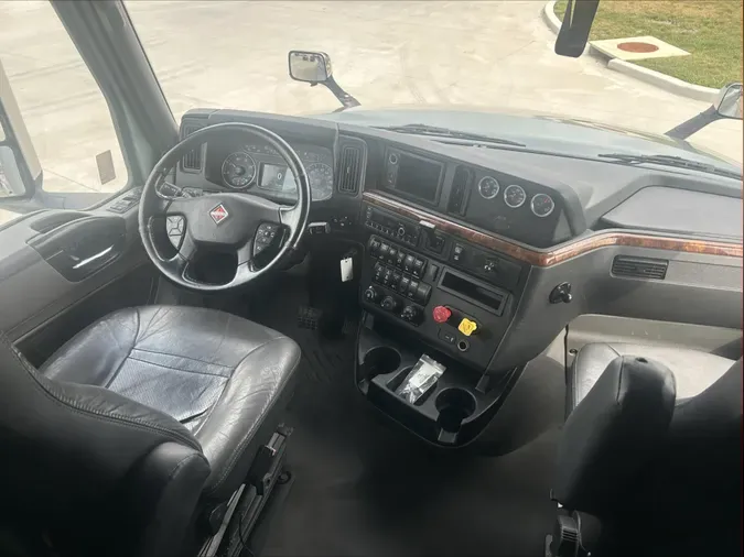 2022 International LT625