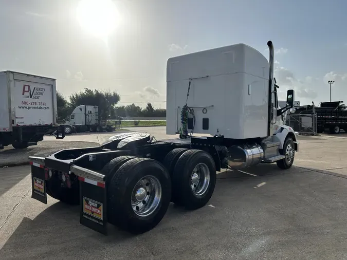 2021 Peterbilt 567