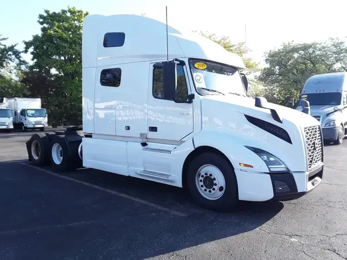 2020 VOLVO VNL64T-760