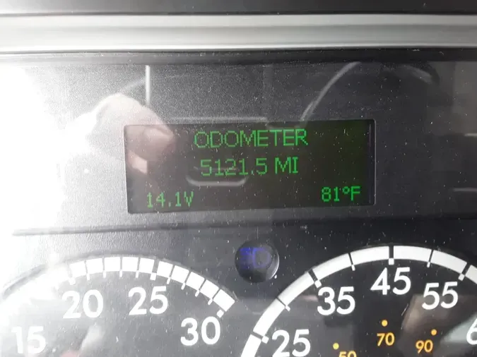 2018 FREIGHTLINER M2 106