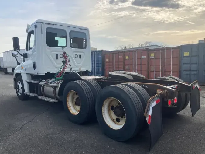 2018 FREIGHTLINER/MERCEDES CASCADIA 125