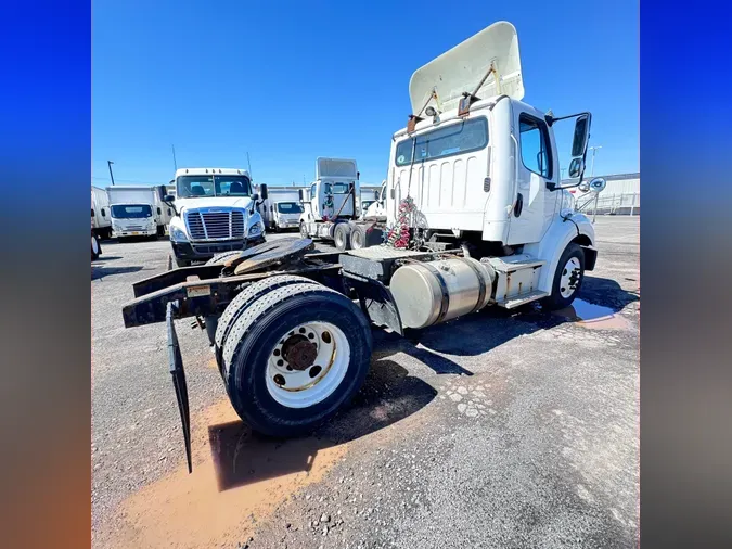 2017 FREIGHTLINER/MERCEDES M2-112