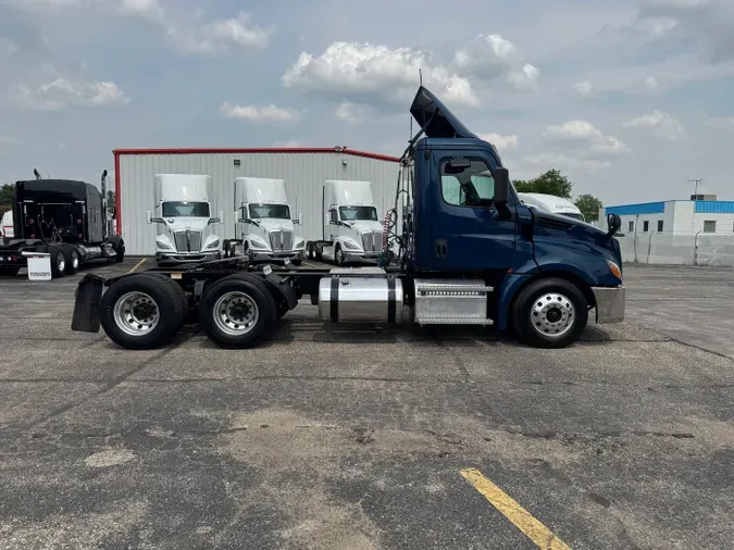 2020 Freightliner Cascadia