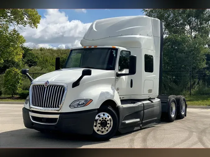 2022 INT LT625 6x4
