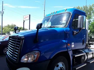 2020 FREIGHTLINER/MERCEDES CASCADIA 125