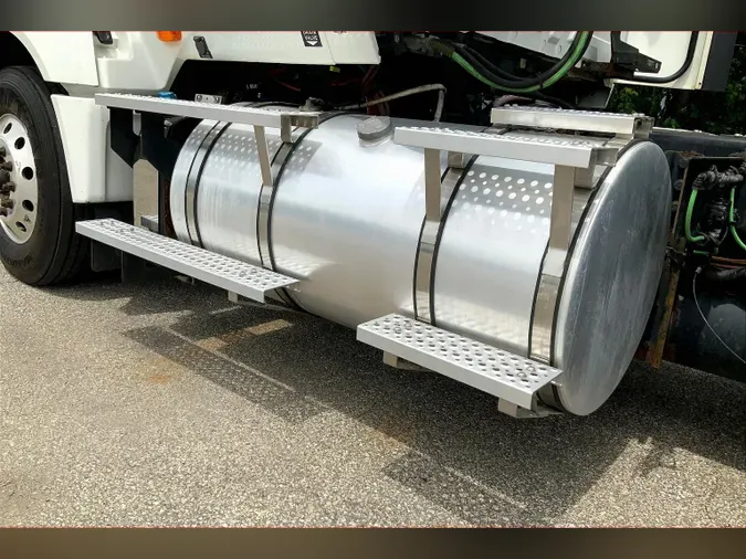 2019 INT LT625 6x4