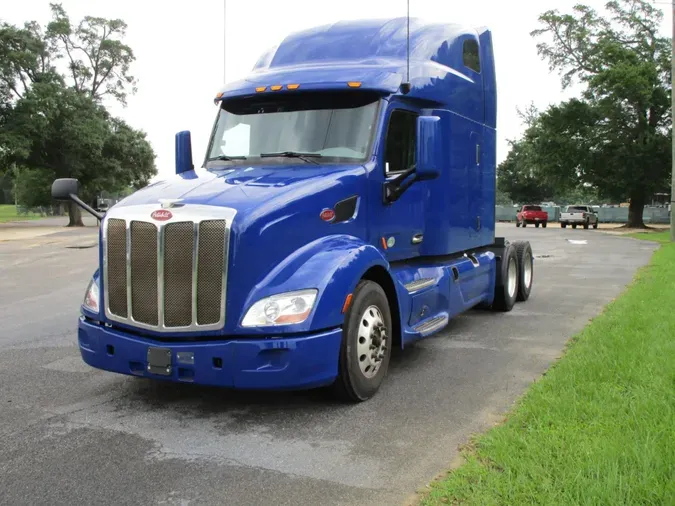 2022 Peterbilt 579
