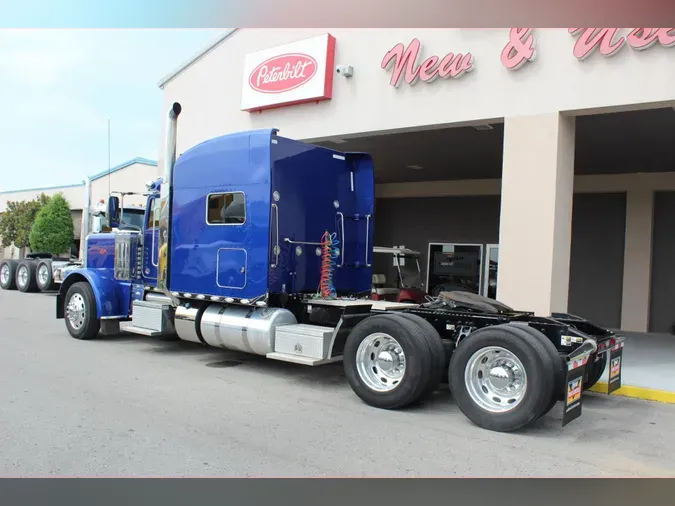 2024 Peterbilt 389