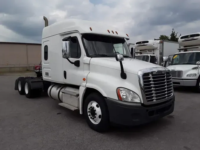 2020 FREIGHTLINER/MERCEDES CASCADIA 125ff98b1b6baad990f77ead89b2b150b37