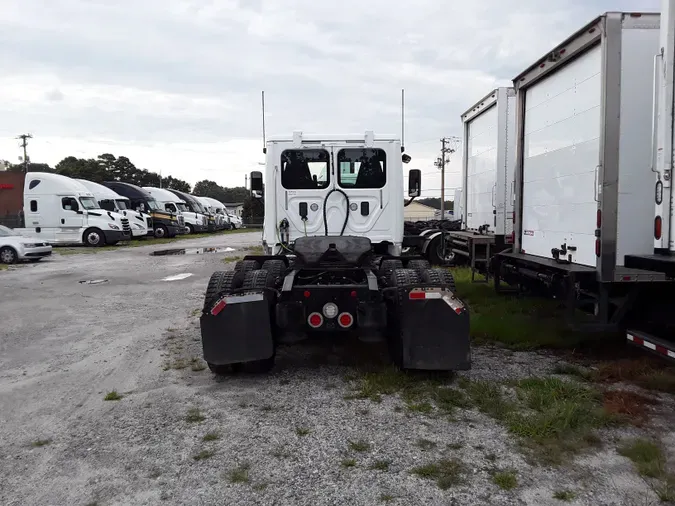 2017 FREIGHTLINER/MERCEDES CASCADIA 125