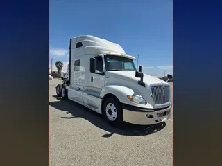 2019 NAVISTAR INTERNATIONAL LT625 SLPR CAB