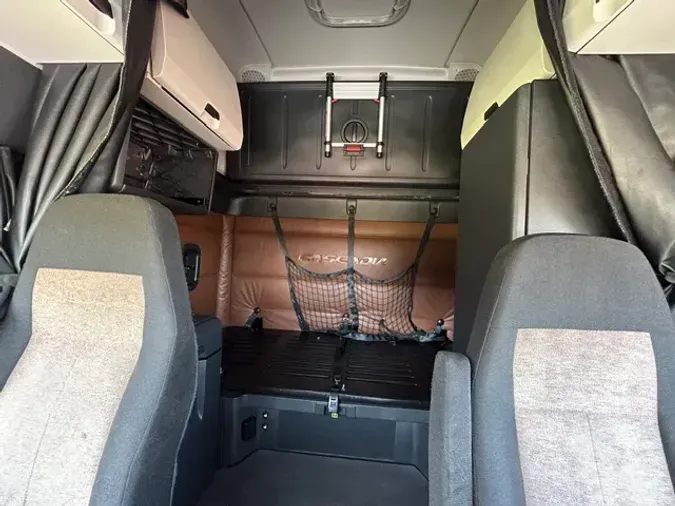 2022 FREIGHTLINER CASCADIA