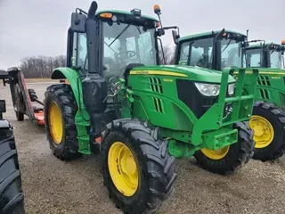 2016 John Deere 6120M