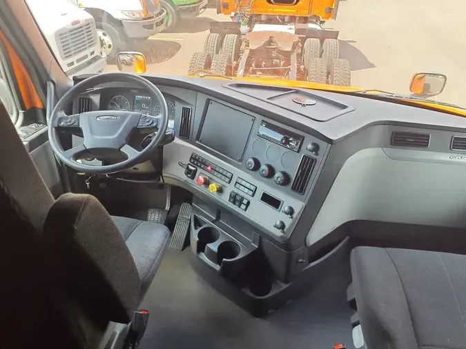 2019 FREIGHTLINER NEW CASCADIA PX12664