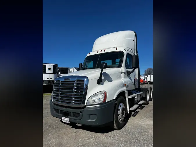 2018 FREIGHTLINER/MERCEDES CASCADIA 125ffa79e240153c593f28be2f41690da6e