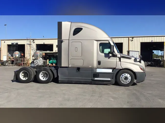 2023 Freightliner Cascadia