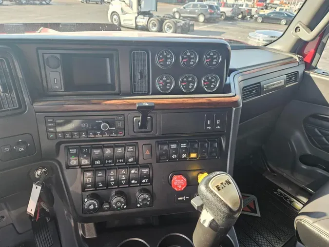 2024 International HX520