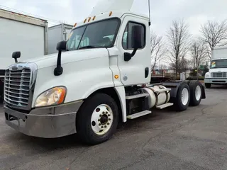 2016 FREIGHTLINER/MERCEDES CASCADIA 125