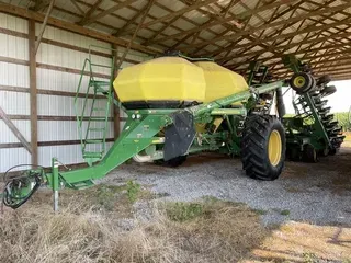 2010 John Deere 1890