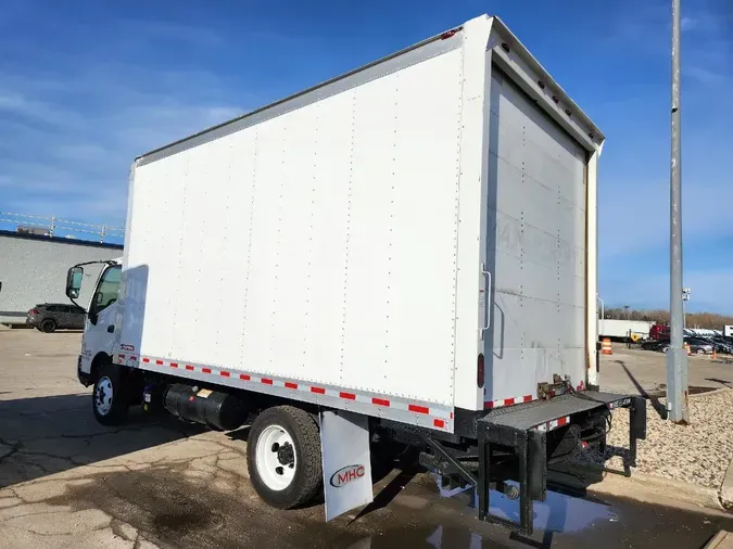 2019 HINO 195