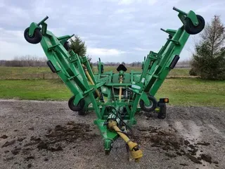 2008 Frontier FM2120R