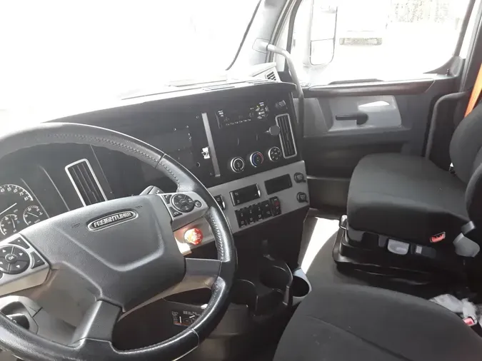 2019 FREIGHTLINER NEW CASCADIA 126