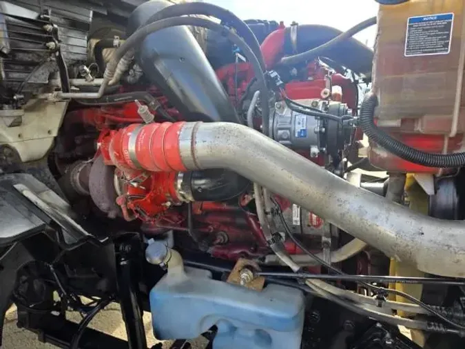 2022 International LT625ffb715ab6a48718908dce4d250de03c9