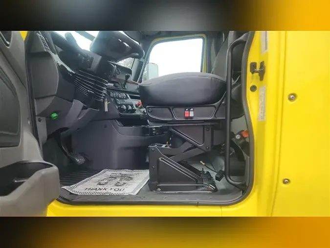 2018 INTERNATIONAL RH613