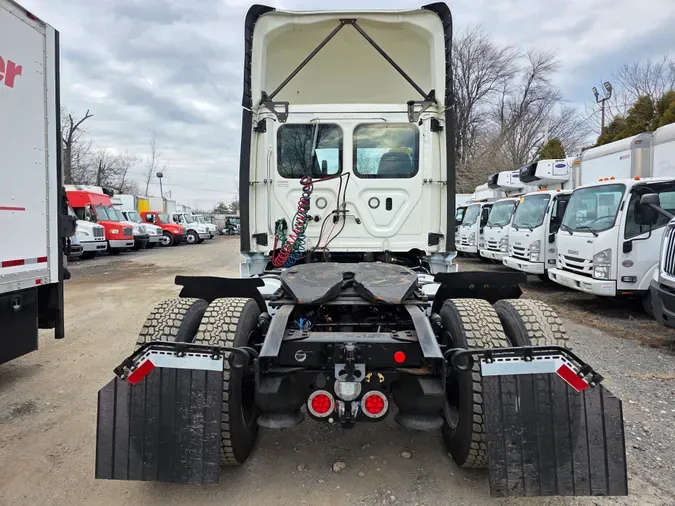 2019 FREIGHTLINER/MERCEDES NEW CASCADIA 116